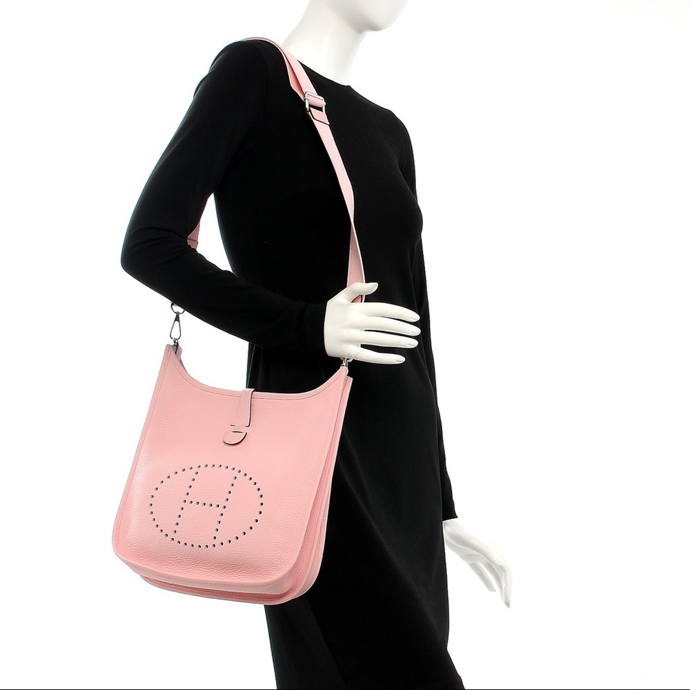 Hermes Rose Sakura Evelyne III 29 (Medium/PM) Cross Body bag
